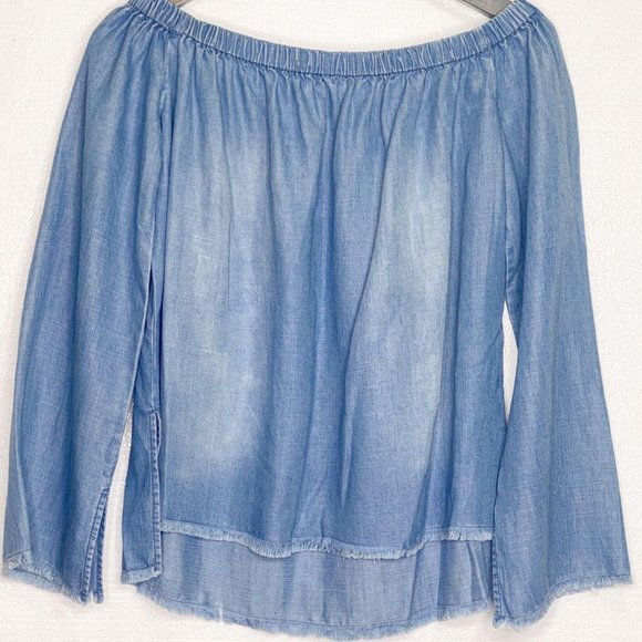 NWOT Cloth &  Stone Chambray Top Off the Should - Picture 10 of 10